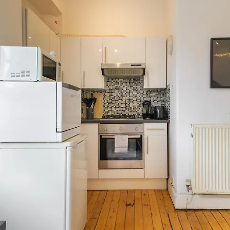 And Inviting 2 Bedroom Perfect For Festival Édimbourg