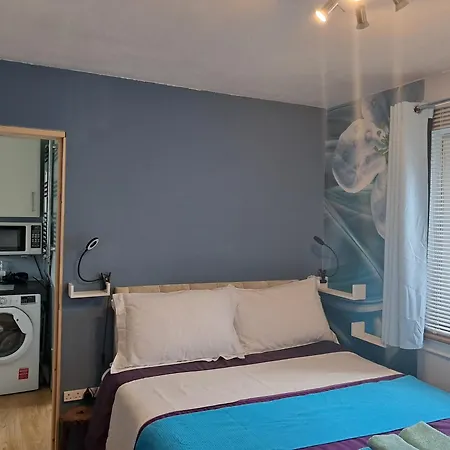 The Retreat Edinburgh, 2-minute Walk To Bus Stop Edimburgo