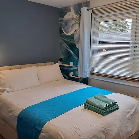 The Retreat Edinburgh, 2-minute Walk To Bus Stop * Edimburgo