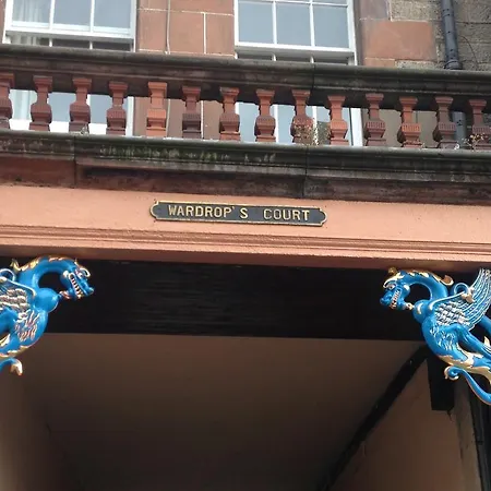 Writers View, Royal Mile Апартаменты *