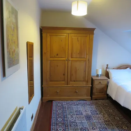 Our City - Broughton Place Apartment