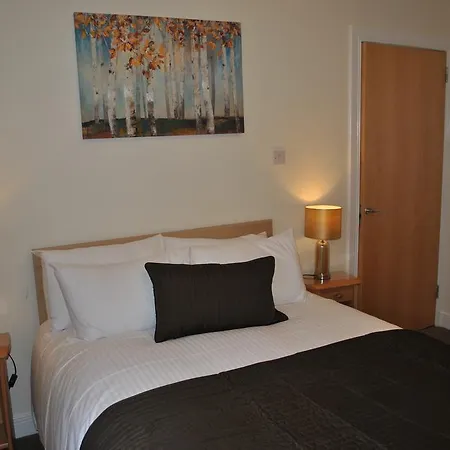 The Holyrood Road Apartment * Edinburgh