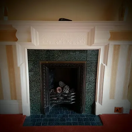 Amaragua إدنبرة