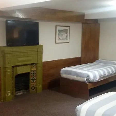 بيت ضيافة Adelphi