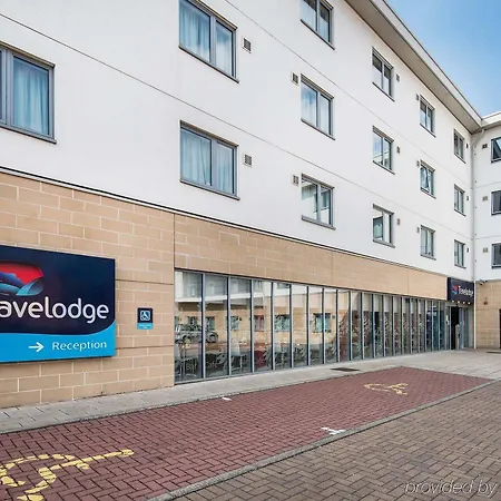 Hotel Travelodge Airport 2*