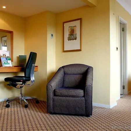 Express West By Ihg 3*