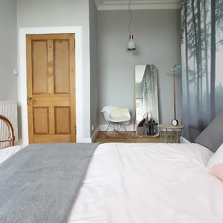 Royal Park Terrace Apartment *