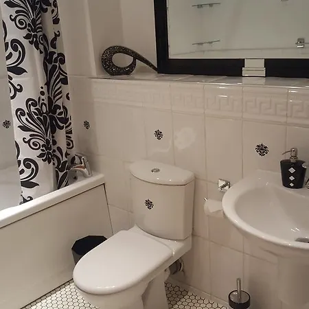 Penthouse Sleeps 11 Apartmán *