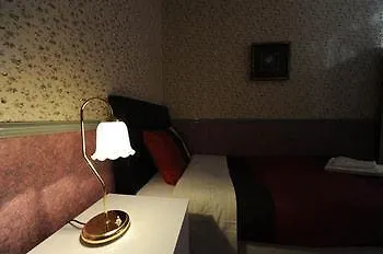 Апартаменты The Thistle House *