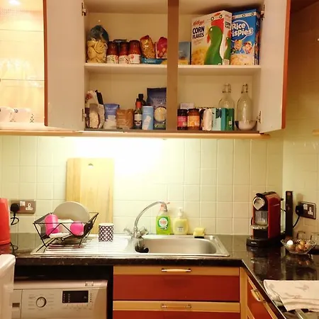Central Tollcross Apartament *