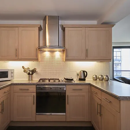 Aparthotel Fountain Court - Eq2 4*