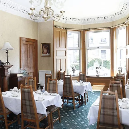 Abbotsford Pensión 3*