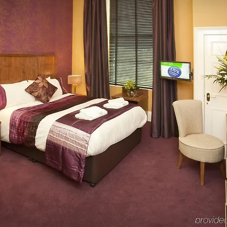 Ballantrae Hotel