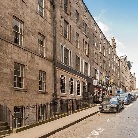 Blair St Burns Apt Old Town Edinburgh