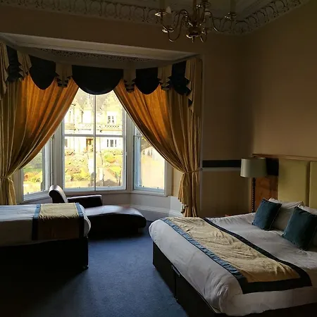 Gæstehus West End 4*