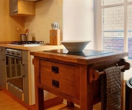 The Ice House Apartment