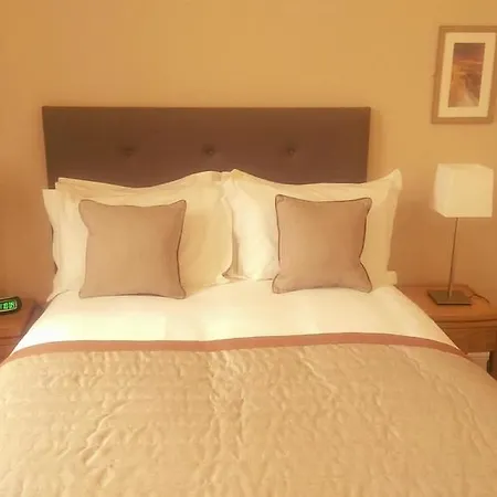 Fountain Court - Royal Garden 爱丁堡