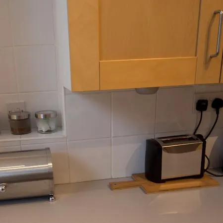 Apartamento 3 Bedroom Flat In South Centre Of Sleeps 6 *