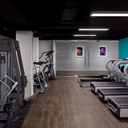 Radisson Blu Hotel, Centre 4* אדינבורו