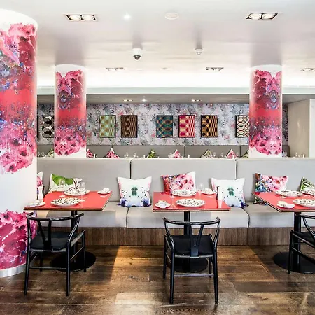 Radisson Collection Hotel, Royal Mile