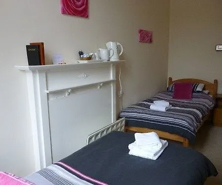 Halcyon House 3* אדינבורו