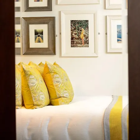 Black Ivy Hotel 4*
