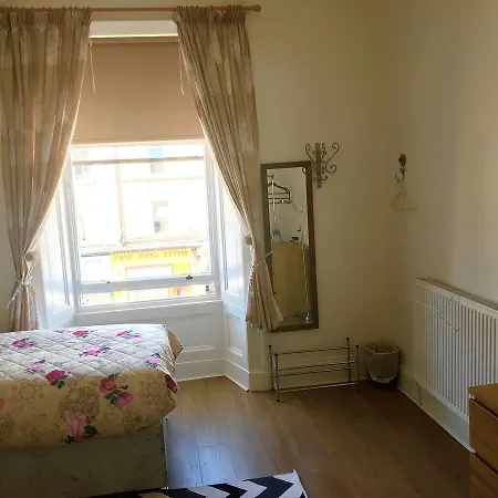 233 Leith *