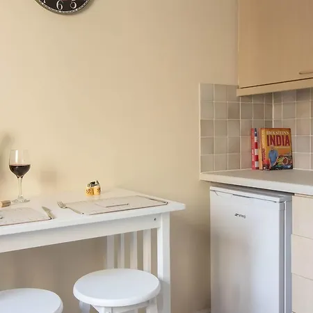 Апартаменты South Groathill - Lovely 2 Bed With Castle View *