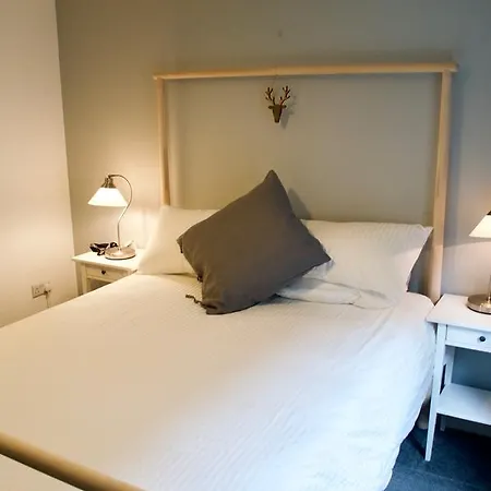 Modern Flat Near Leiths Shore Edinburgh