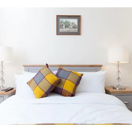 Historic Stone Built 4br For 8 W/parking شقة إدنبرة