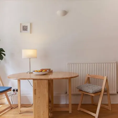 Apartment Homely Walking Distance To Royal Mile Edinburgh