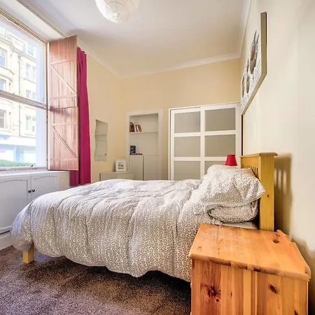 Central W/courtyard By Guestready *