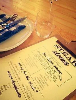 Otel & Picardy Place