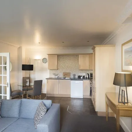 公寓式酒店 Fountain Court - Royal Garden