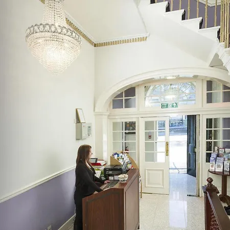 Ballantrae Hotel 3*