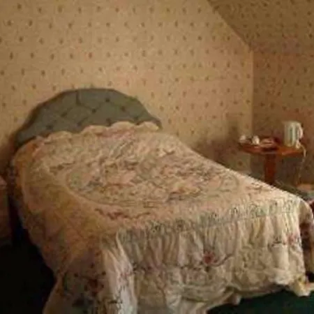 Capital House 3*