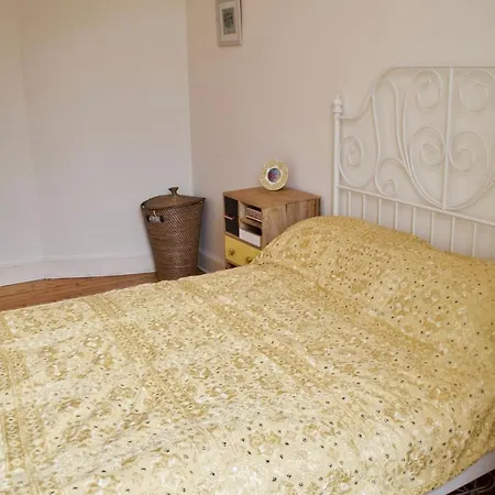 Apartment 2 Bedroom Flat In Bruntsfield