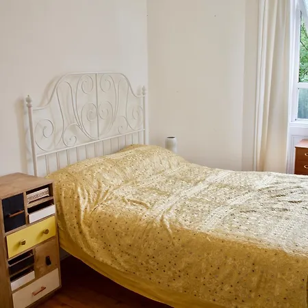 Apartment 2 Bedroom Flat In Bruntsfield Edinburgh
