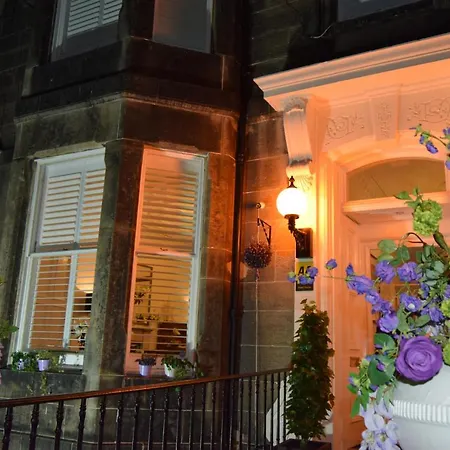 Hotel Edinburgh37 4*