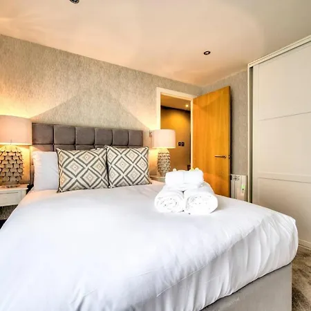 Altido Stunning And Modern 3bedroom Mews House With Parking *