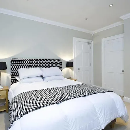 Destiny Scotland - Thistle Street Apartment Edinburgh