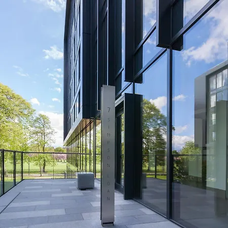 Cloud 9 - Quartermile Hotell 4*