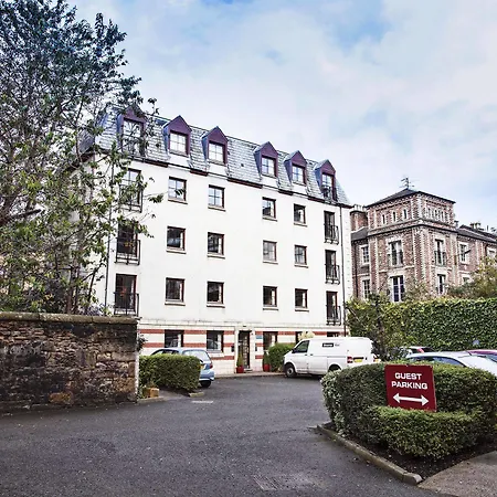 Lejlighedshotel Fountain Court - Grove 4*