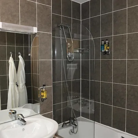 Aparthotel Fountain Court - Eq2 4*