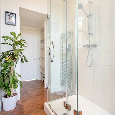 Altido Castle Terrace 3 Bedroom - Old Town * إدنبرة