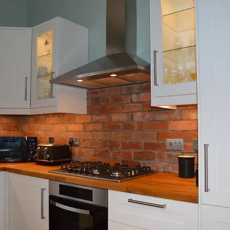2 Bedroom In With Views Apartment Edinburgh