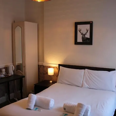 Ardmillan Hotel 2*