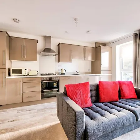 Modern City View Apt By Guestready Edinburgh