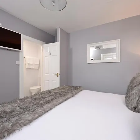 Alpha Bed & Breakfast