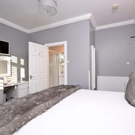 Alpha Bed & Breakfast